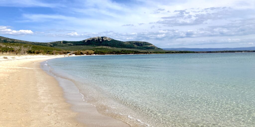 Best beaches in Alghero: Mugoni